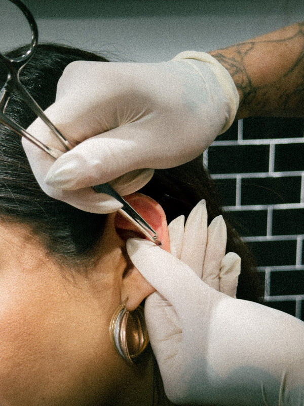 Piercing Guns vs Needles: A Safety Comparison - OSCO